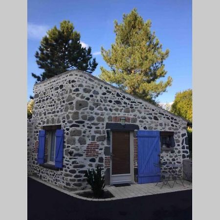 Maisonnette En Pierre Independante De 20 M2 Saint-Cirgues-sur-Couze Dış mekan fotoğraf